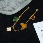 [Eternal Jewelry]LUCKY SPRING 5 MOTIF GOLD BRACELET - Image 3