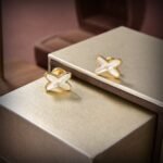 [Eternal Jewelry]JEUX DE WHITE MOP GOLD DIAMOND EARRINGS - Image 4