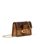 Dauphine Chain Wallet - Image 3