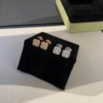 [Eternal Jewelry]CLOVER MINI DIAMOND STUD EARRINGS - Image 9