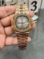 Patek Philippe Nautilus 5711/1R － 001 | 40mm Rose Gold Grey Plate Replica - Image 2